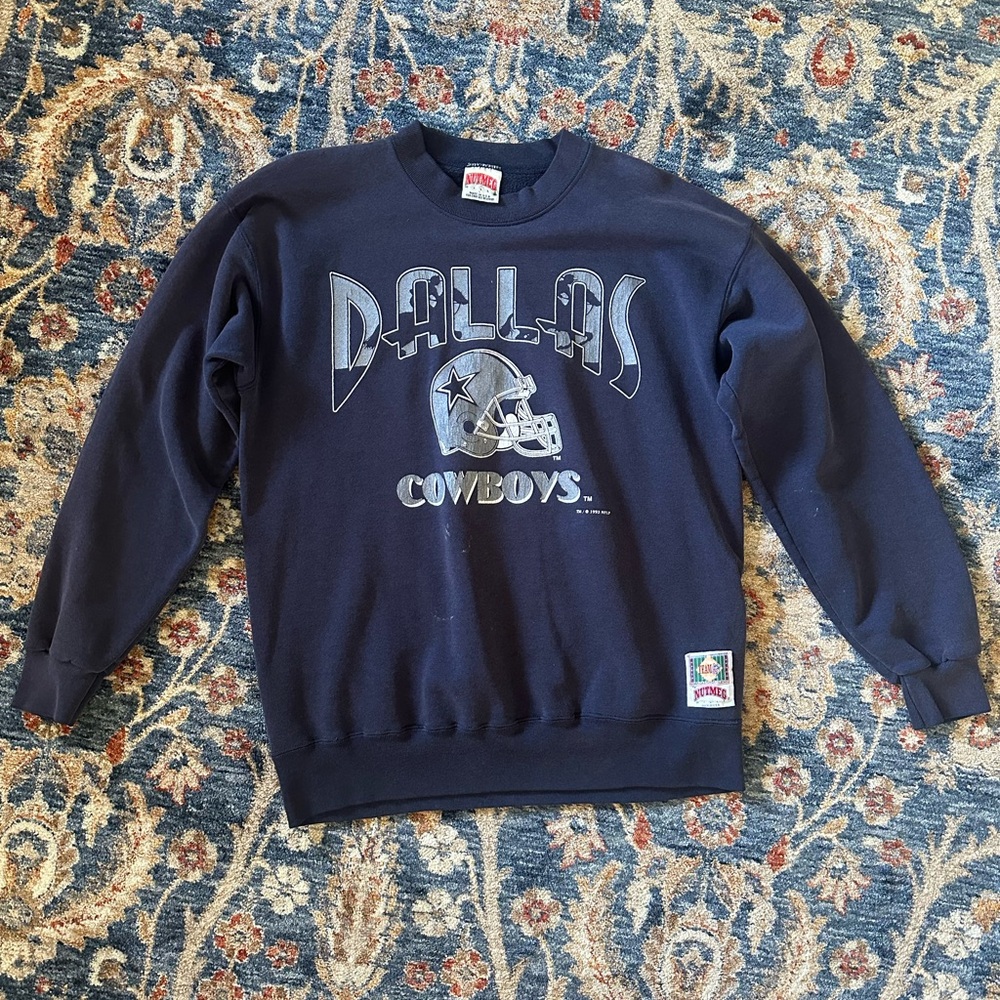 Vintage 1993 Dallas Cowboys crewneck sweatshirt size large navy blue.